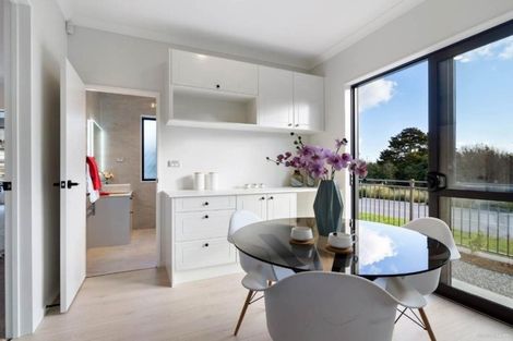 Photo of property in 2 Riwai Street, Flat Bush, Auckland, 2019