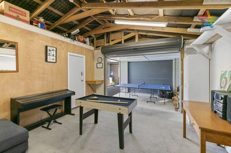 Photo of property in 289 Stokes Valley Road, Stokes Valley, Lower Hutt, 5019