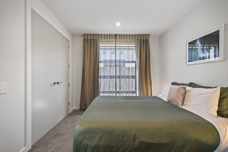 Photo of property in 33 Alps View Place, Lake Hayes, Queenstown, 9304
