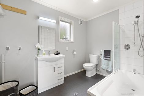 Photo of property in 25d Omar Street, Khandallah, Wellington, 6035