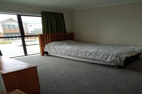 Photo of property in 32 Liquidambar Drive, Hobsonville, Auckland, 0616