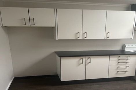 Photo of property in 2/30 Whitley Avenue, Ebdentown, Upper Hutt, 5018