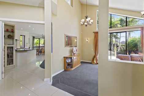 Photo of property in 44 Grammar School Road, Pakuranga, Auckland, 2010