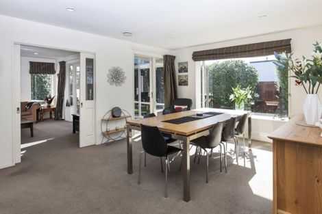 Photo of property in 2/37 Avonhead Road, Avonhead, Christchurch, 8042