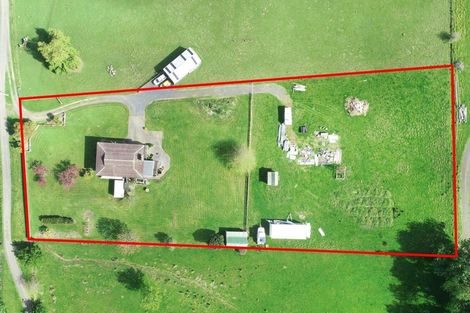 Photo of property in 32 Kawakawa Bay Coast Road, Kawakawa Bay, Papakura, 2585