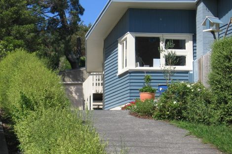 Photo of property in 37a Seaton Road, Murrays Bay, Auckland, 0630