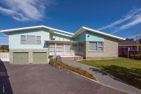 Photo of property in 46 Cranwell Street, Churton Park, Wellington, 6037