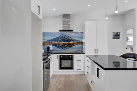 Photo of property in 203 Kakaramea Road, Kakaramea, Patea, 4598