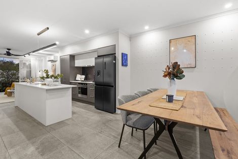Photo of property in 18 Taitonga Lane, Stanmore Bay, Whangaparaoa, 0932