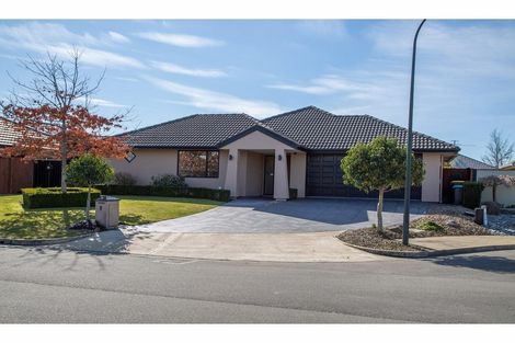 Photo of property in 7 Baltic Place, Northwood, Christchurch, 8051