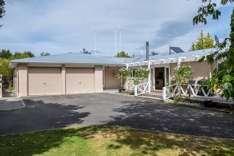 Photo of property in 62 Kuratawhiti Street, Greytown, 5712