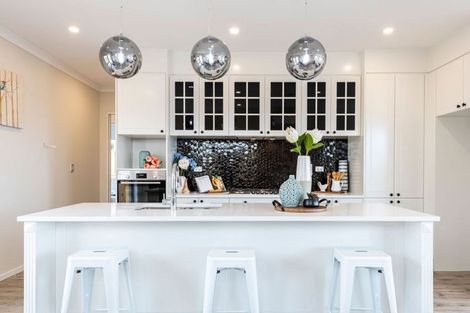 Photo of property in 43 Cloonlyon Drive, Flat Bush, Auckland, 2019