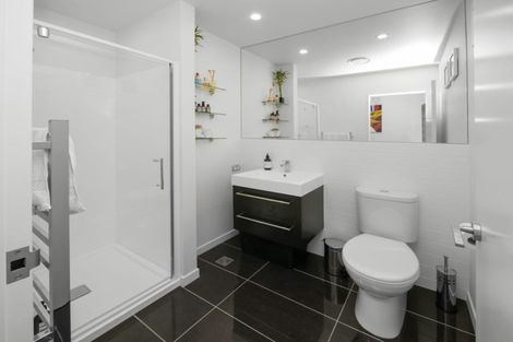 Photo of property in 8 Thatcher Crescent, Crofton Downs, Wellington, 6035