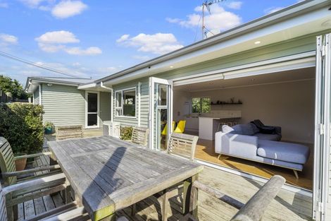 Photo of property in 7 Walbrook Road, Manly, Whangaparaoa, 0930