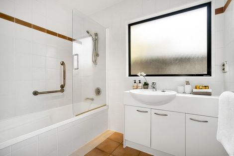 Photo of property in 22a Walker Road, Point Chevalier, Auckland, 1022