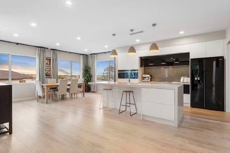 Photo of property in 120c Fairview Avenue, Fairview Heights, Auckland, 0632