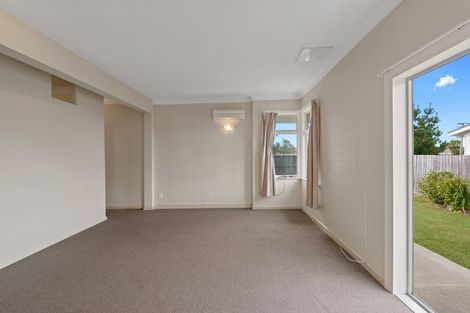 Photo of property in 99 Momorangi Crescent, Redwood, Christchurch, 8051