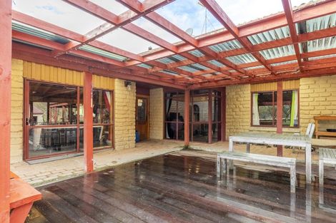 Photo of property in 872 Pourerere Road, Omakere, Waipawa, 4271