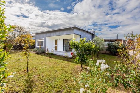 Photo of property in 79 Great North Road, Waipawa, 4210