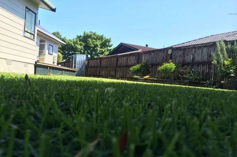 Photo of property in 8 Fortunes Road, Half Moon Bay, Auckland, 2012