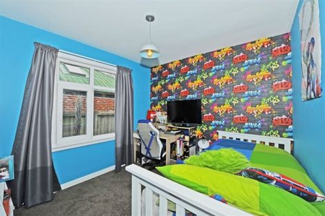 Photo of property in 27 Burwood Road, Burwood, Christchurch, 8083