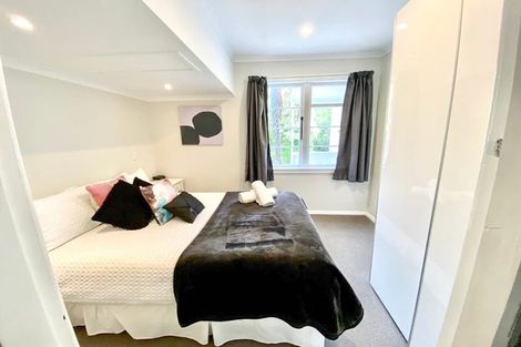 Photo of property in 30 Lyndhurst Road, Tawa, Wellington, 5028