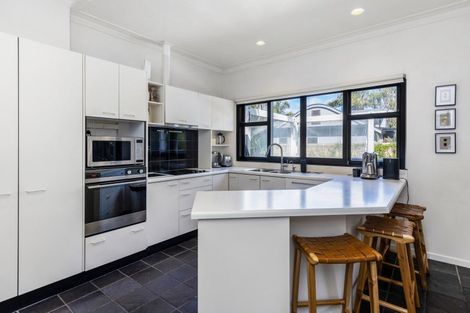 Photo of property in 9 Glamis Avenue, Manly, Whangaparaoa, 0930