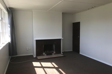 Photo of property in 10a Fraser Road, Narrow Neck, Auckland, 0624