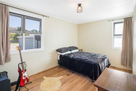 Photo of property in 6 Stipulate Place, Ascot Park, Porirua, 5024