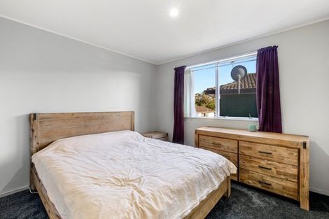 Photo of property in 12 Childers Road, Ranui, Auckland, 0612