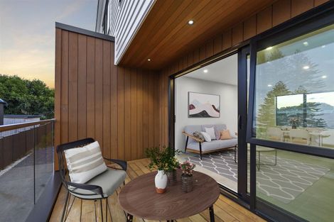 Photo of property in 28b Walker Road, Point Chevalier, Auckland, 1022