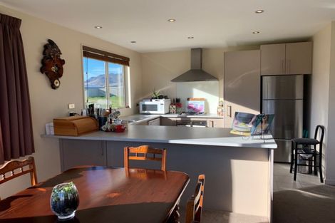 Photo of property in 3 De Bettencor Place, Mount Pisa, Cromwell, 9383