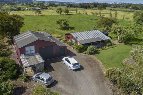 Photo of property in 85 Te Pua School Road, Helensville, 0875