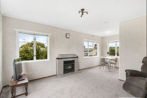 Photo of property in 16 Hooks Road, Manurewa, Auckland, 2102
