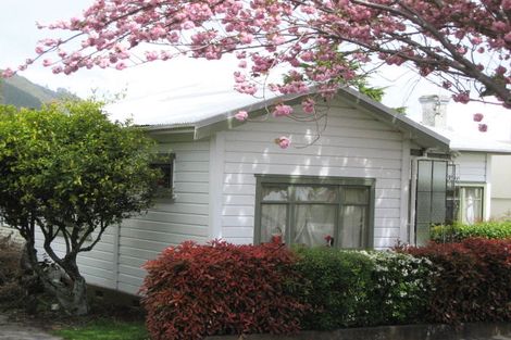 Photo of property in 70 Halifax Street East, The Wood, Nelson, 7010