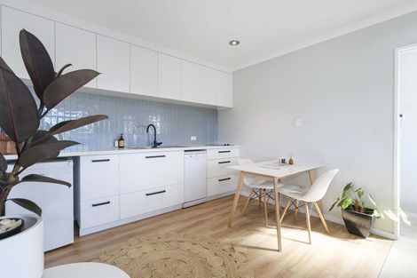 Photo of property in 30 Waipuna Grove, Welcome Bay, Tauranga, 3112