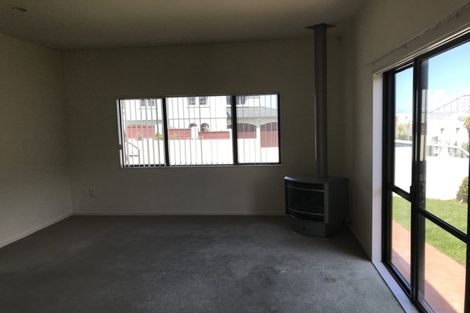 Photo of property in 22 Jordan Street, Island Bay, Wellington, 6023