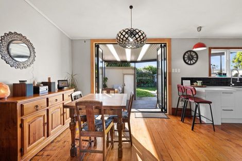 Photo of property in 247 Georges Drive, Napier South, Napier, 4110