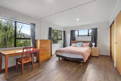 Photo of property in 1/254 Sturges Road, Henderson, Auckland, 0612