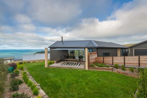 Photo of property in 2 Ridgeway Place, Richmond Hill, Christchurch, 8081