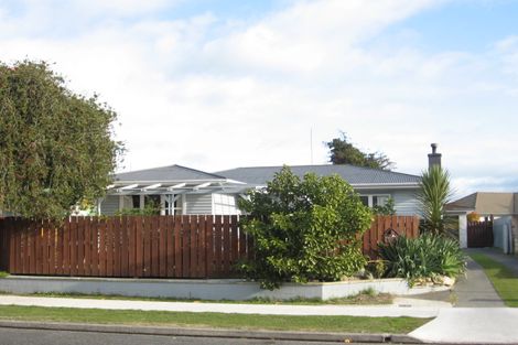 Photo of property in 35 Hillary Crescent, Maraenui, Napier, 4110