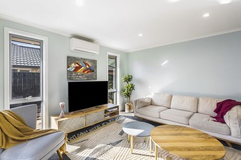 Photo of property in 35 Pohe Street, Waikanae, 5036