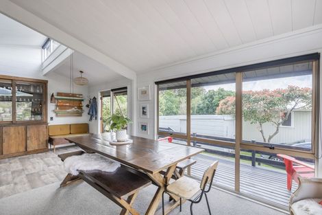 Photo of property in 19 Renown Road, Raumati South, Paraparaumu, 5032