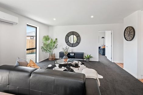 Photo of property in 23 Gemstone Place, Rolleston, 7615