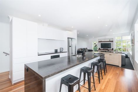 Photo of property in 413 Aokautere Drive, Aokautere, Palmerston North, 4471