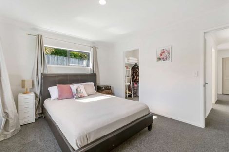 Photo of property in 53 Discovery Avenue, Welcome Bay, Tauranga, 3112