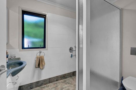 Photo of property in 60 Brookes Road, Cardiff, Stratford, 4391