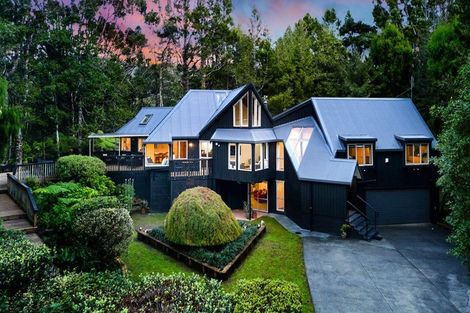 Photo of property in 19 Fawcett Road, Laingholm, Auckland, 0604