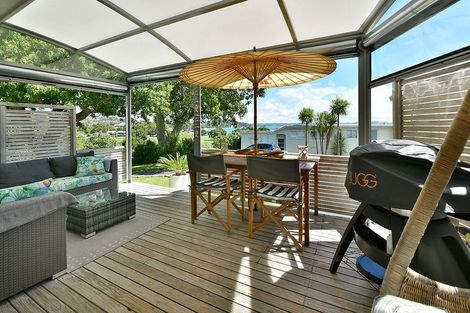 Photo of property in 1/142 Stanmore Bay Road, Stanmore Bay, Whangaparaoa, 0932