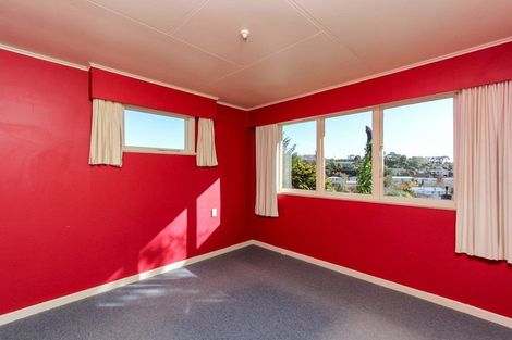 Photo of property in 9 Sardinha Place, Marfell, New Plymouth, 4310